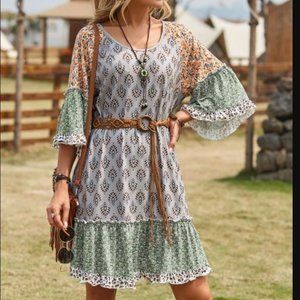 Camisa | Green & Dusty Pink Floral Patchwork Ruffle-Accent Shift Dress